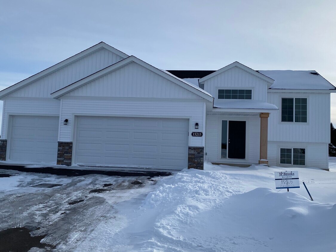 15215 Mandarin St, Becker, MN 55308 House Rental in Becker, MN