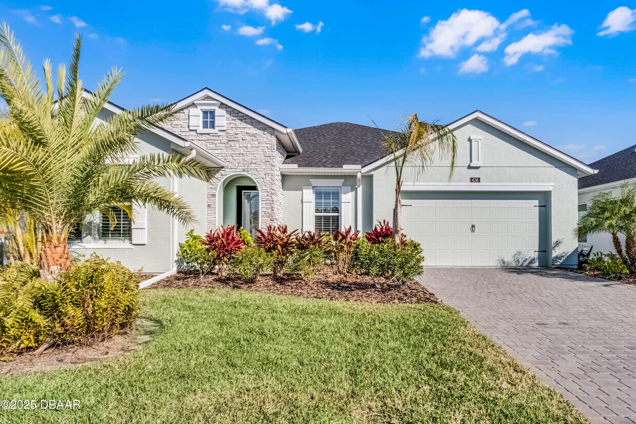 Foto principal - 636 Mosaic Blvd