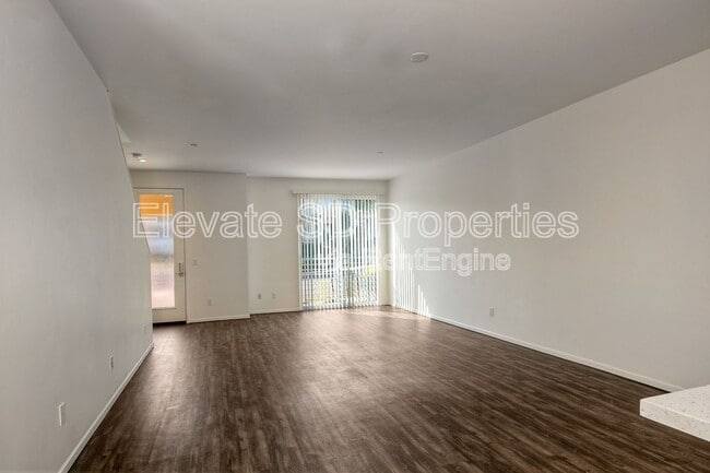Building Photo - 2888 C St