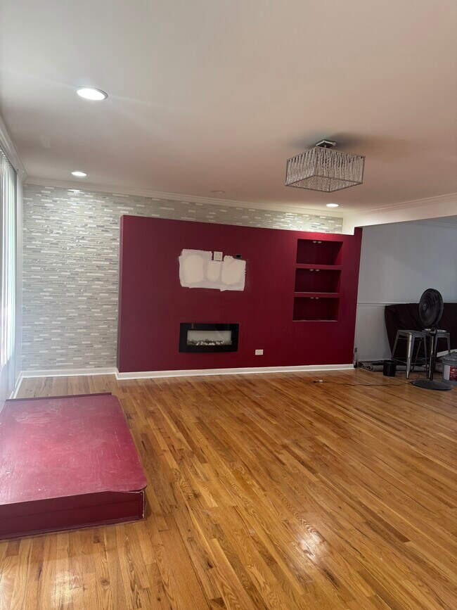 Foto del edificio - 7045 W Carol Ave