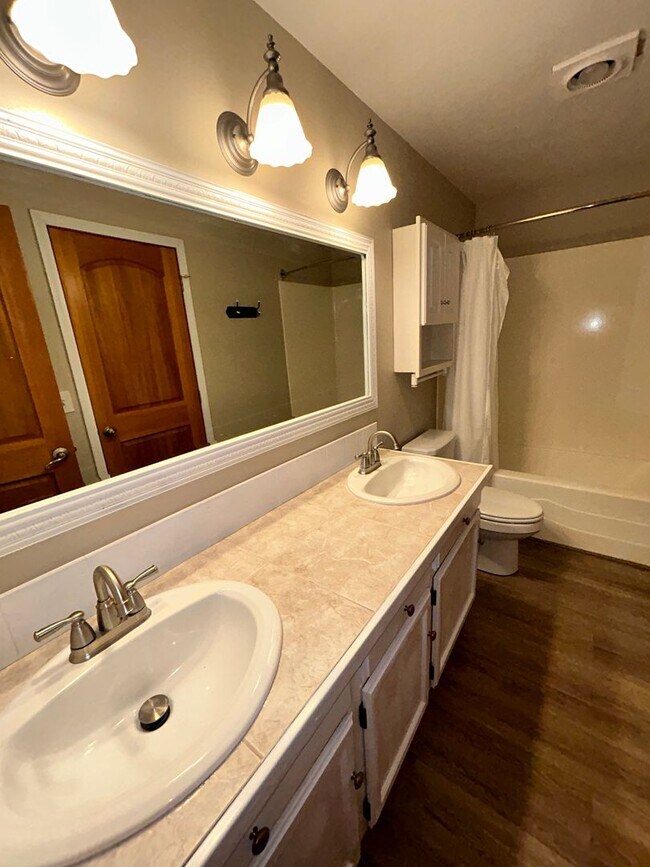 Building Photo - Great Home In Tualatin