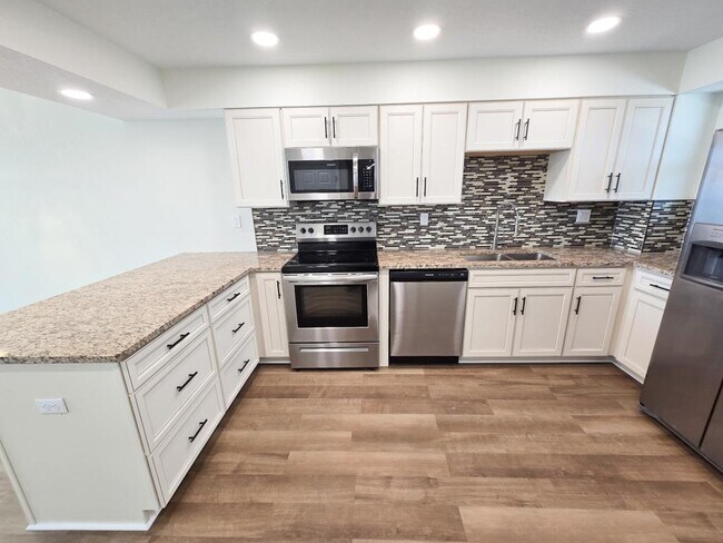Foto del edificio - 1133 Ocean Shore Blvd