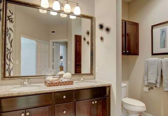 Building Photo - 3 bedroom in The Woodlands TX 77381