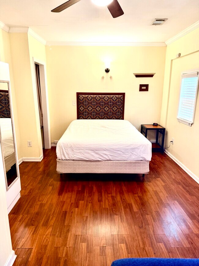 Foto del edificio - 6361 Olmadison Ln