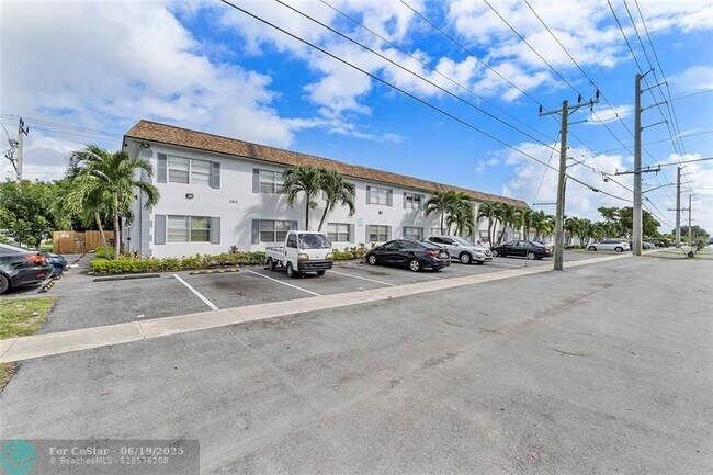 Foto del edificio - 395 SW 15th St