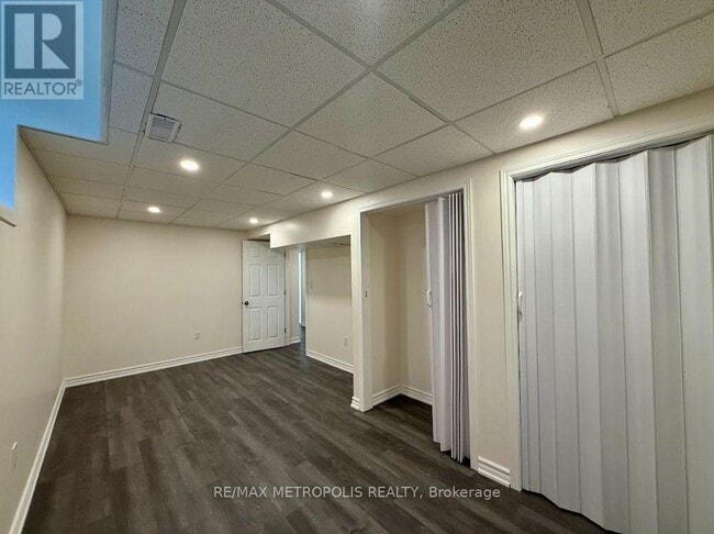 Building Photo - 1418 Gord Vinson Ave