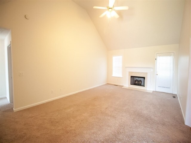 Foto del edificio - 643 Glenties Dr