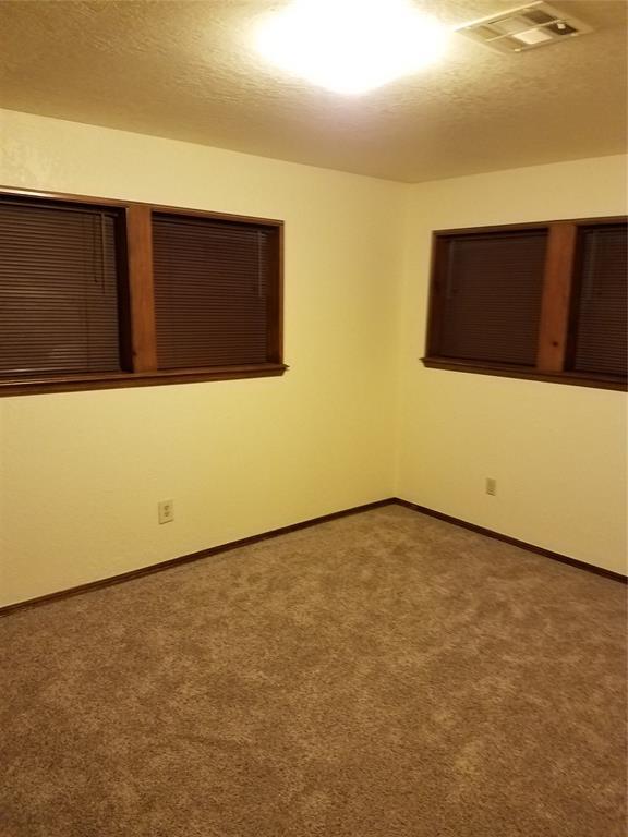 Foto del edificio - 23727 Reece Lake Rd