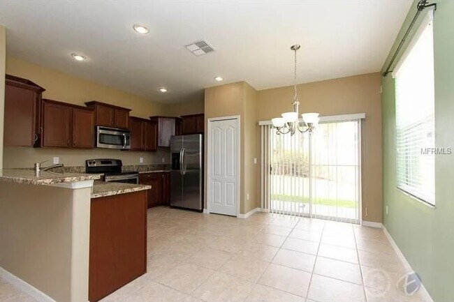 Foto del edificio - 2609 Lantern Hill Ave