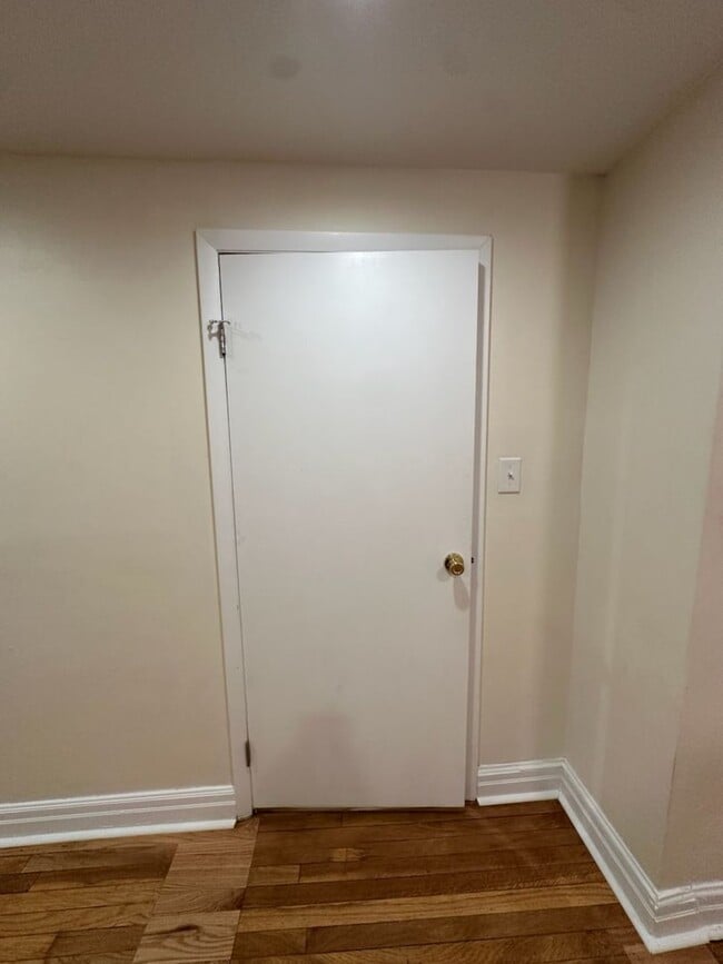 Interior Photo - New King Edward Apartments