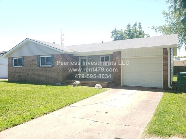 Building Photo - 1306 Janda Dr