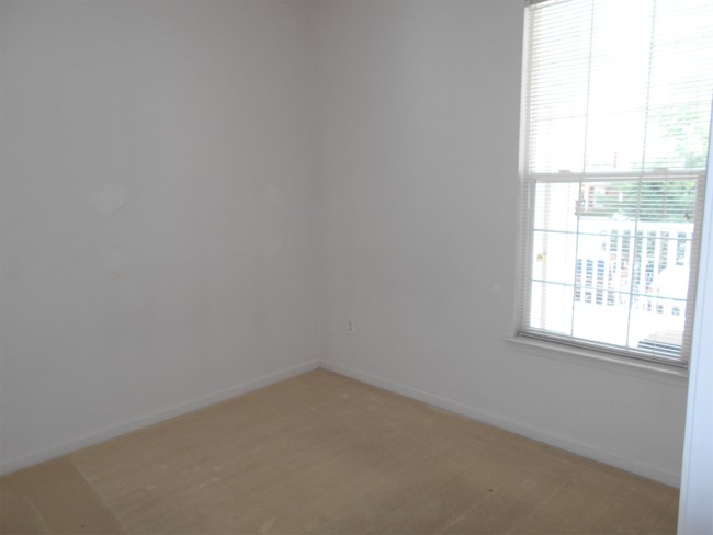 Building Photo - 20 Hawk Rise Ln