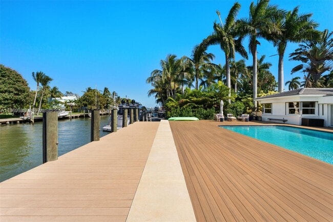 Building Photo - 1025 Belle Meade Island Dr