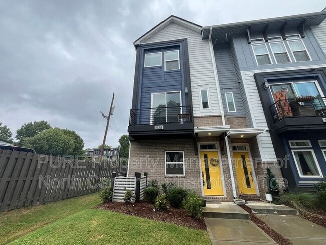 Photo - 2128 Electric Ln House