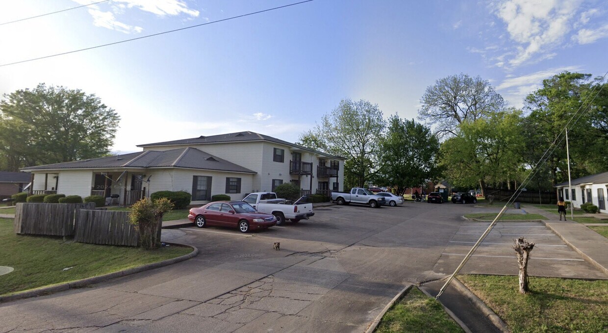 Building Photo - 130 South St