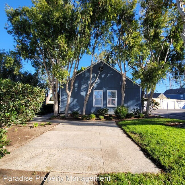 Building Photo - 2 br, 1 bath House - 421 Corvette St.