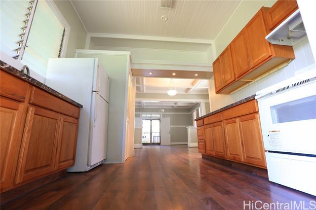 Building Photo - 1568 Pensacola St