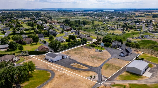 Foto del edificio - 11801 Rd 5.6 NE