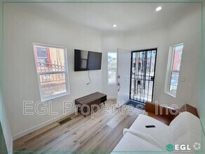 Building Photo - 3111 Winter St