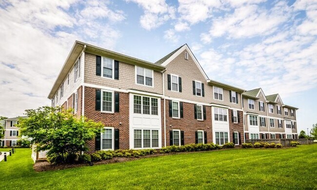 Foto del edificio - 301 Dabbs House Rd