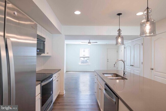 Foto del edificio - 15 PITCH PINE Ct