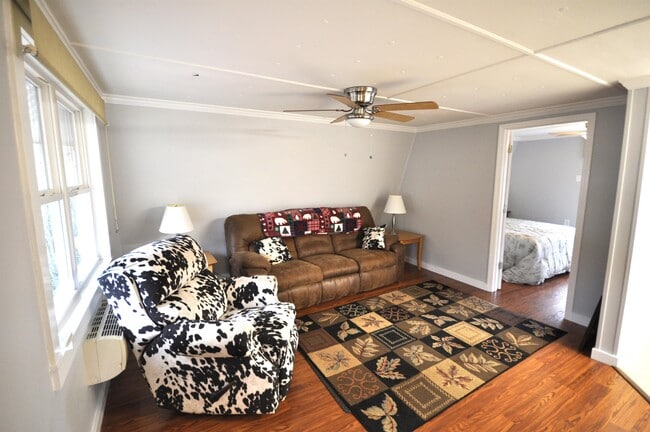 Building Photo - 1693 Chatuge Shores