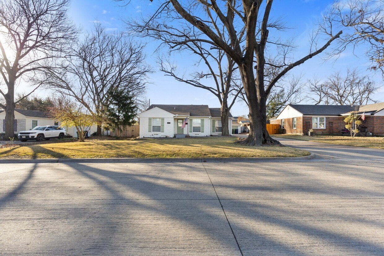 Updated Garland Home - Updated Garland Home