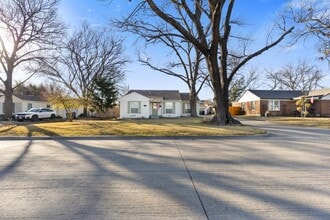 Building Photo - 1316 Linden Ln