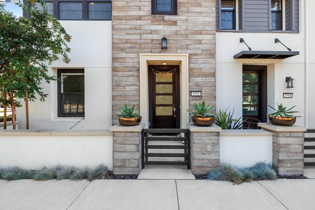 Building Photo - 3552 Peralta Blvd