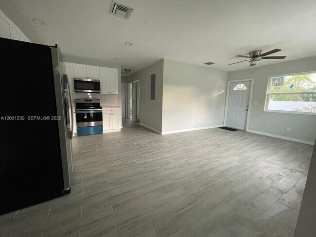 Foto del edificio - 3921 SW 31st Dr