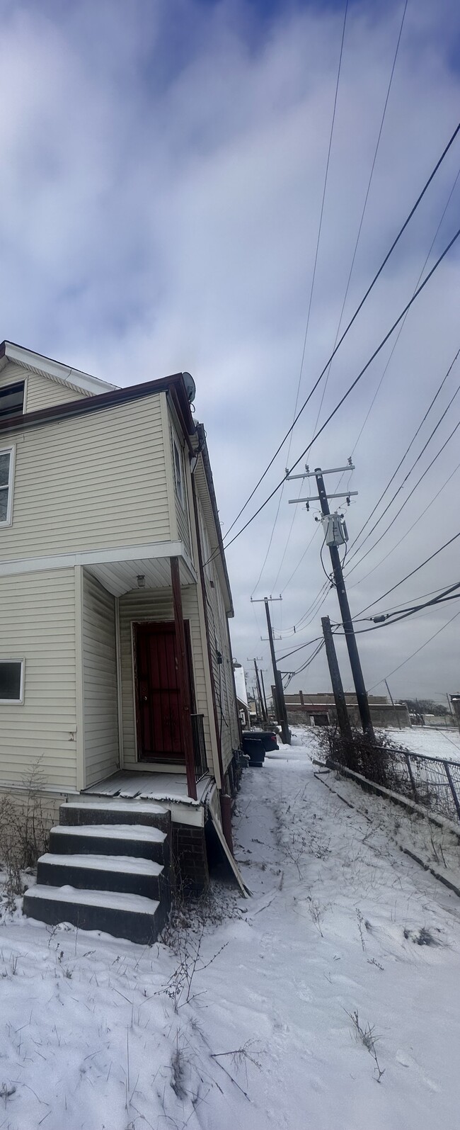 Building Photo - 15114 Holmur St