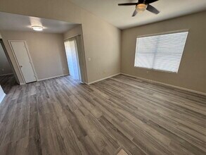 Building Photo - 45 Maleena Mesa St