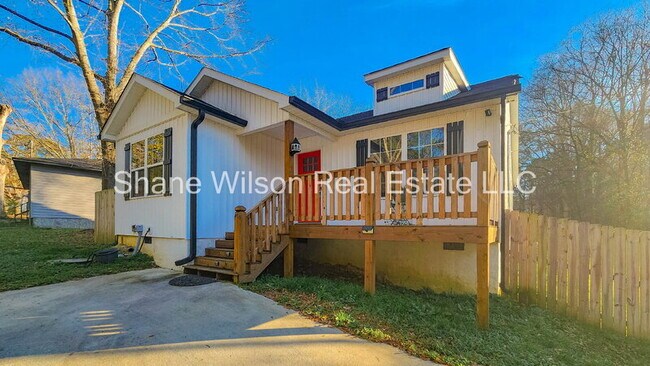 Foto del edificio - 1412 Stevenson Dr