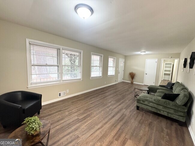 Foto del edificio - 3820 Union Rd SW