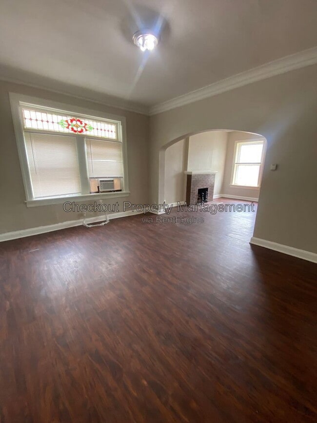 Building Photo - 5967 Cates Ave