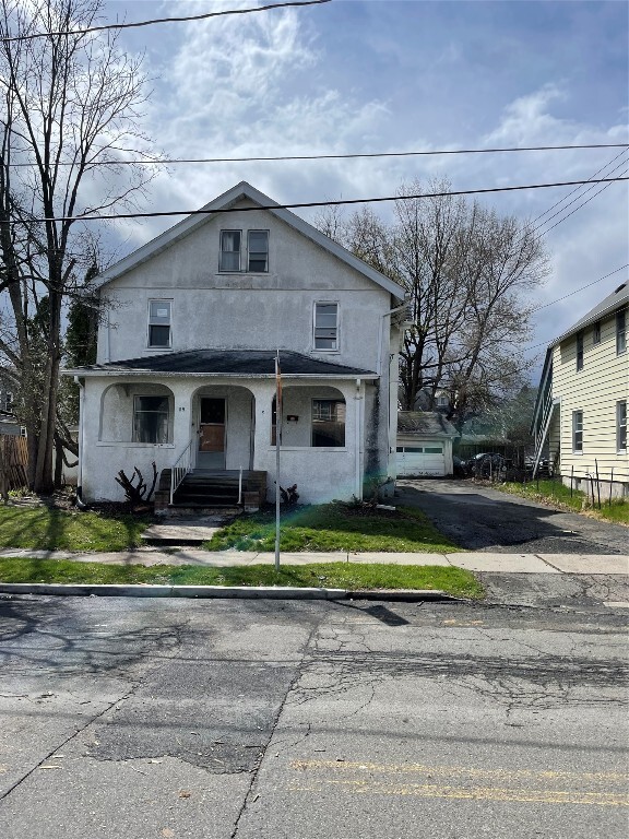 Primary Photo - 8 Harrison Ave