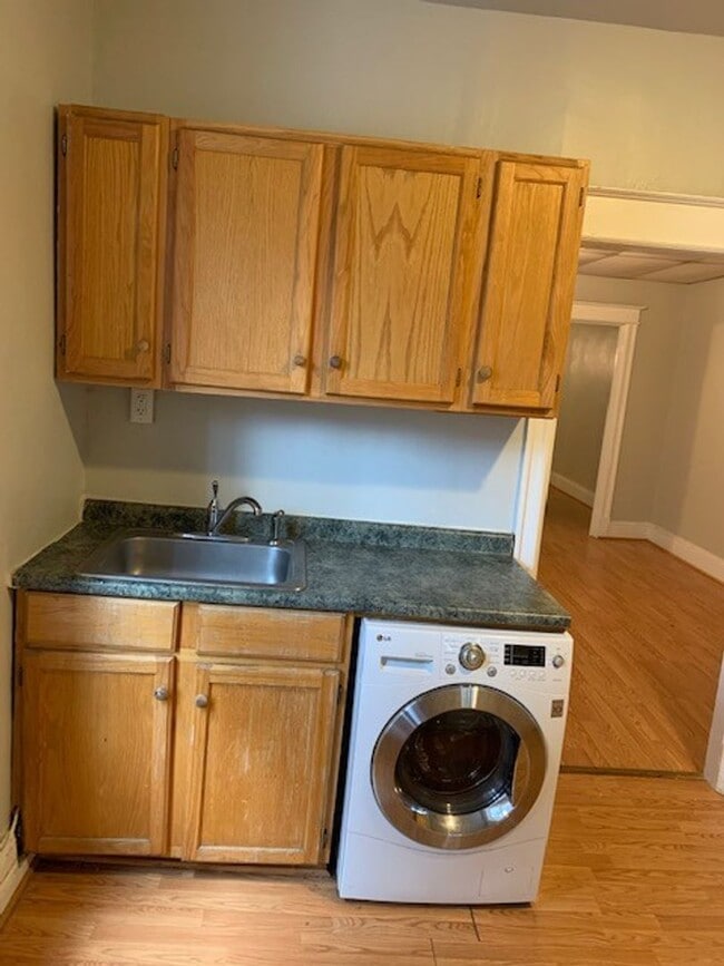 Building Photo - 1736 T St NW