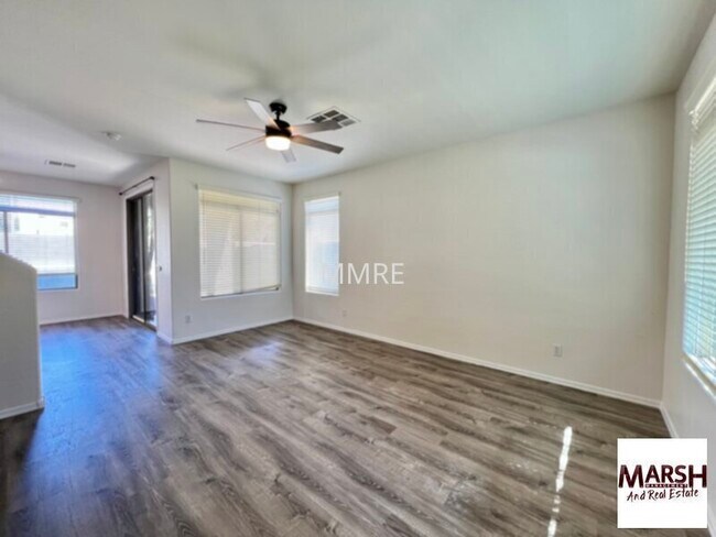 Foto del edificio - Nice 2-story home in Chandler with 4 bedrooms!