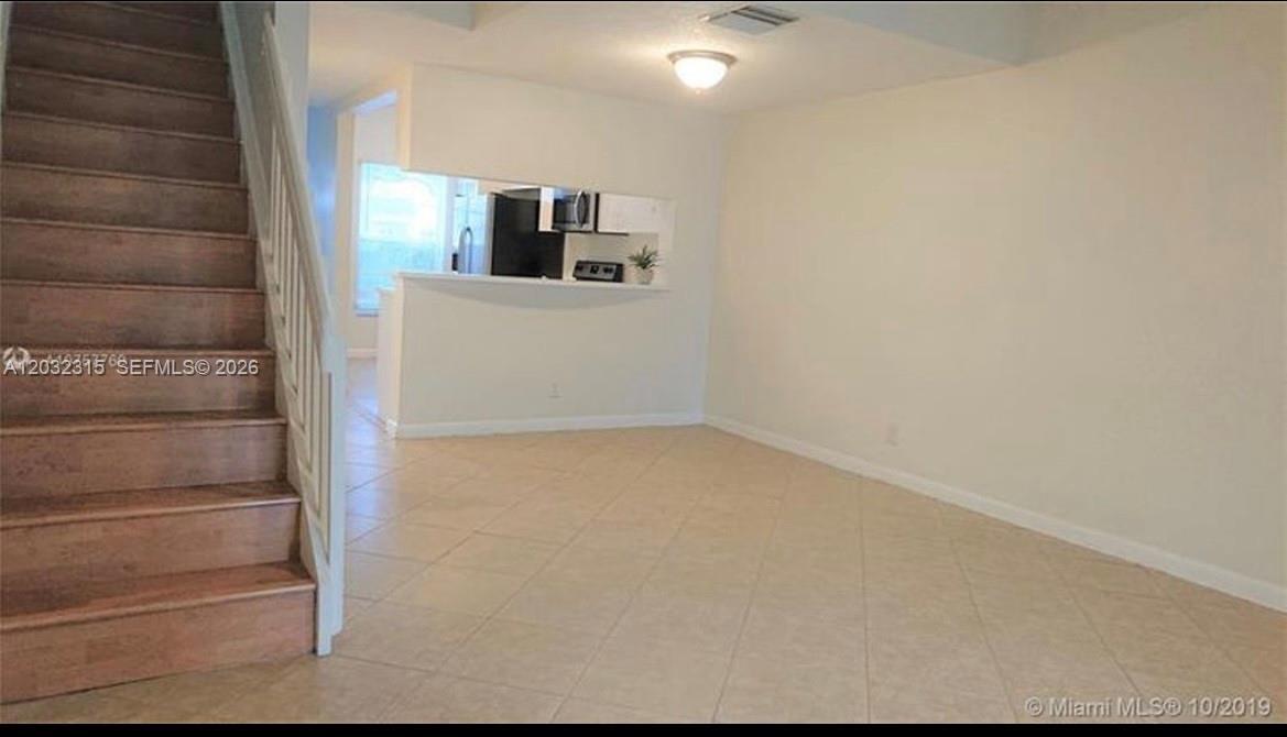 Foto del edificio - 1 Simonton Cir