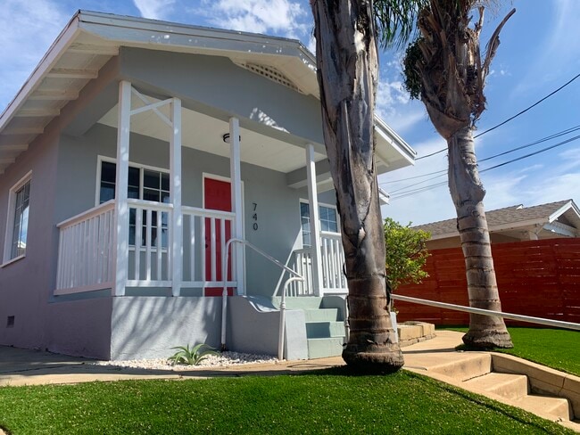 Building Photo - 740 Orme Ave