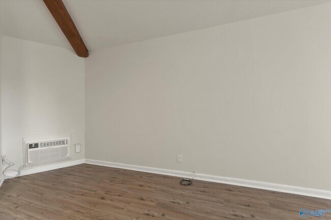 Foto del edificio - 3801 SW Triana Blvd
