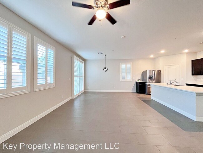 Foto del edificio - 5 br, 3.5 bath House - 3022 Termini
