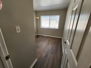 Building Photo - 3840 Staffordshire Ln