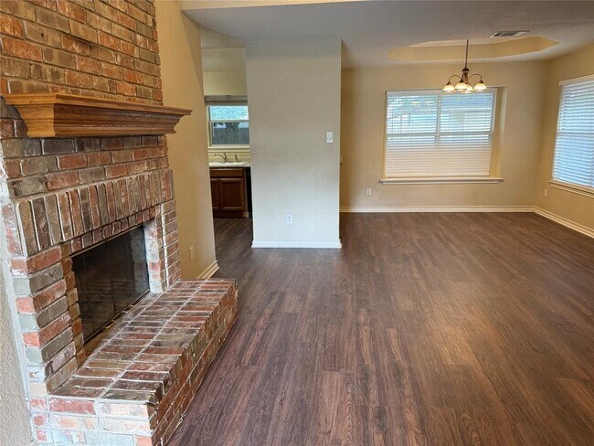 Foto del edificio - 2608 Bluebonnet Valley Dr