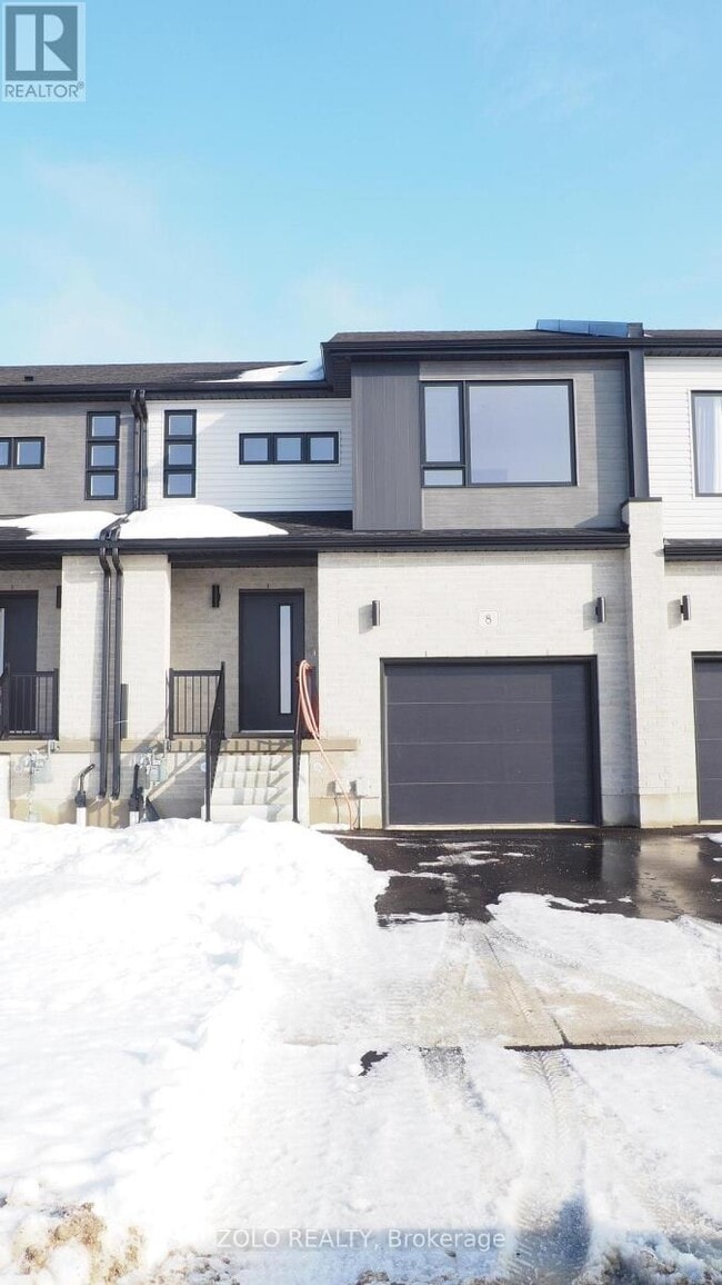 Building Photo - 8 Riddell Dr