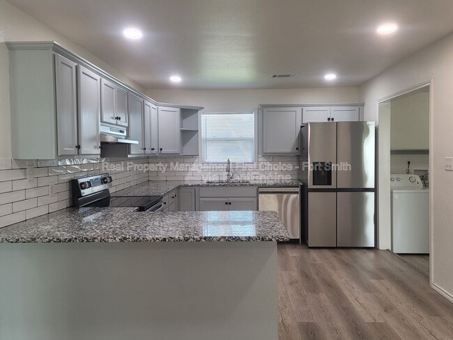 Foto del edificio - 407 Hemlock St