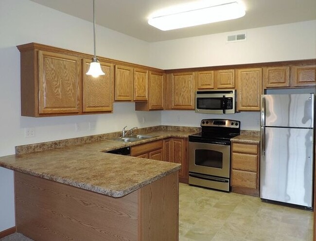 Building Photo - $1,235 | 2 Bedroom, 2 Bathroom Condo | Pet Friendly* | Sublease* | Available for February 21st, 2...