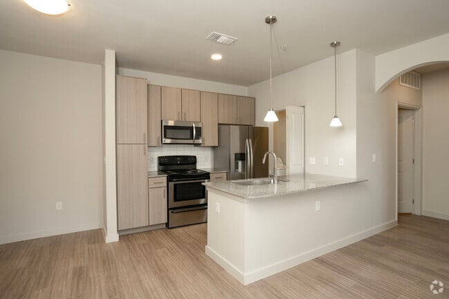 1BR, 1BA - 735SF - Kitchen - Mirabella Apartments
