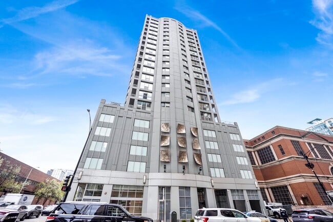Photo - 600 North Dearborn Street Apt #603, Chicago, IL 60654 - 1 BR 1.5 BA condo
