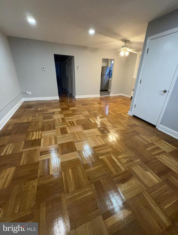 Foto del edificio - 928 Durard St